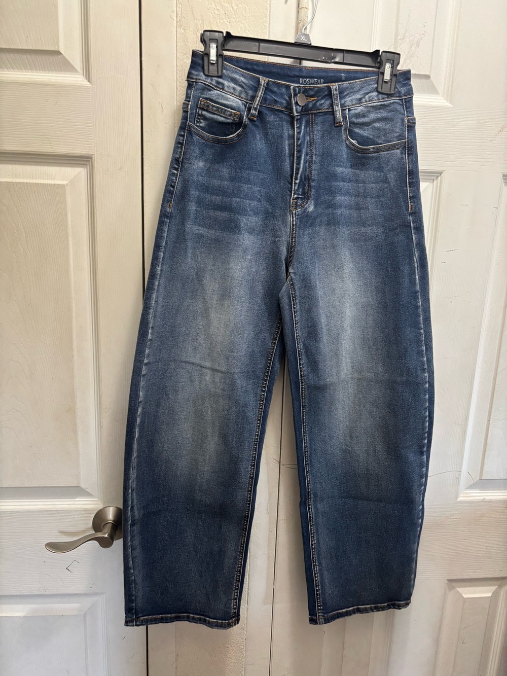 Roswear High-Rise Straight Leg Jeans in Medium Blue Wash